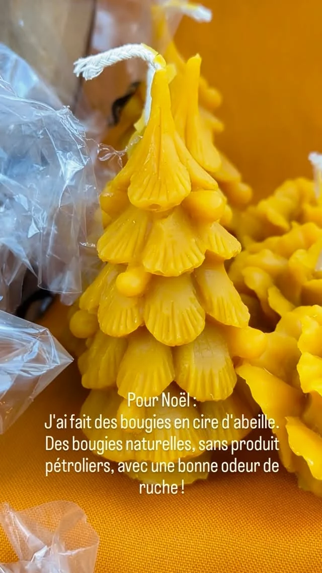 Pour Noël, je fais des bougies en cire d'abeille.